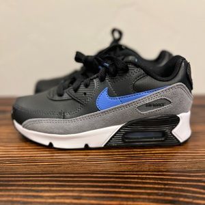 Boys Nike Air Max Athletic Shoes - Size 2